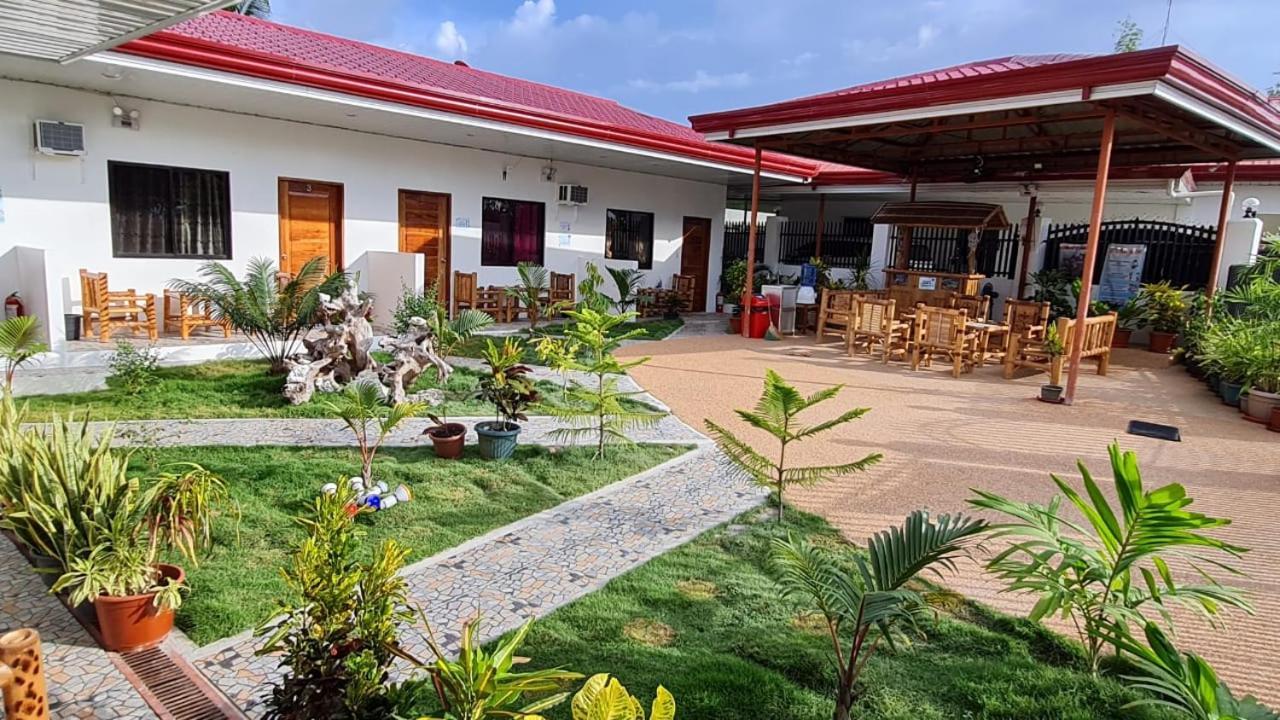 Babas Guesthouse Moalboal Exterior photo