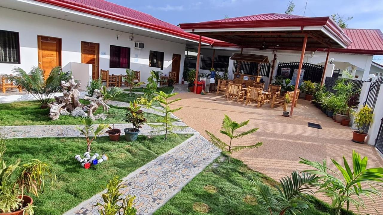 Babas Guesthouse Moalboal Exterior photo